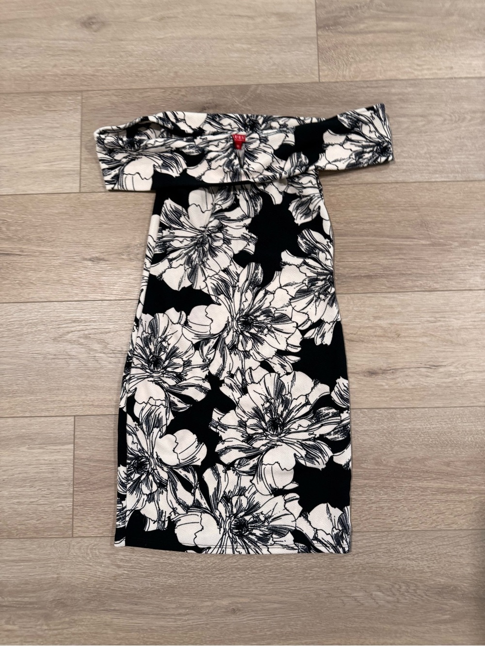 Guess Black & White Floral Off-Shoulder Mini Dress